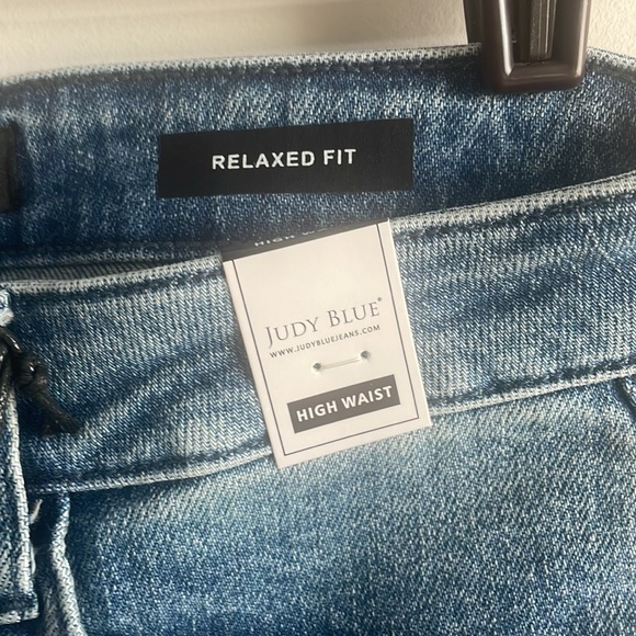 Judy Blue High Waist Relaxed Fit - Non Distressed Jeans - Picture 4 of 7